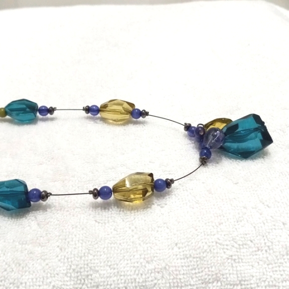 Blue & Yellow Green Lucite Choker w/ 3" Extender - Picture 4 of 5